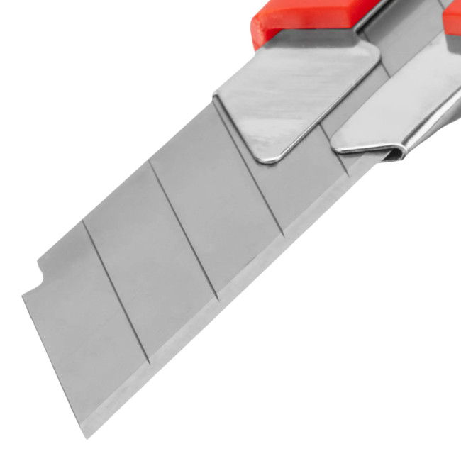 Нож, 25 мм, выдвижное лезвие, металлическая направляющая, двухкомпонентный корпус, винтовой фиксатор, с магнитом - Артикул 7891311