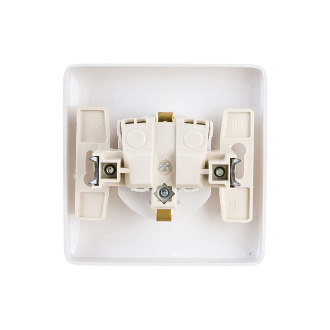 ХИТ С/У РОЗЕТКА с заземлением без шторок 16А, 250В, БЕЛЫЙ. Россия - Артикул RS16-134-B ХИТ С/У РОЗЕТКА с заземлением без шторок 16А, 250В, БЕЛЫЙ. Россия - Артикул RS16-134-B